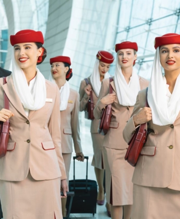 1785396529_1764056111_EMIRATES_CABIN_CREW_2